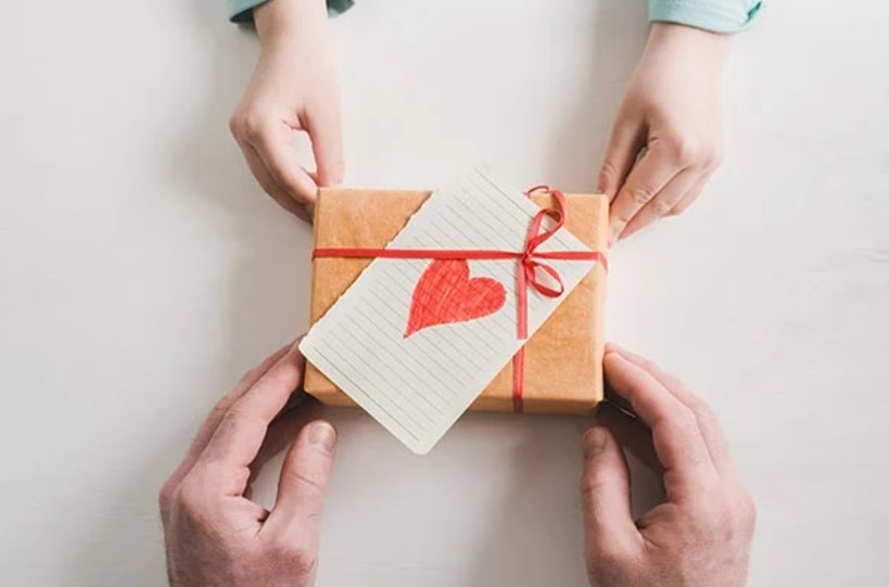 How to Find the Perfect Gift for Someone Who Already Has Everything